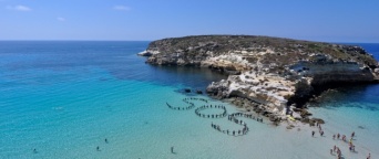 アムネスティは地中海での難民・移民の保護を訴え続けてきた