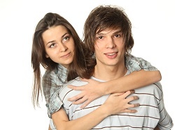 なかなか決断しない年上彼！あなたから逆プロポーズをするべき理由