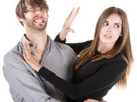 地球がひっくり返ってもムリ!!　イケメンでも付き合いたくない男の特徴ランキング！