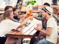 今すぐビアガーデンへGO！「モテるビール」の飲み方教えます