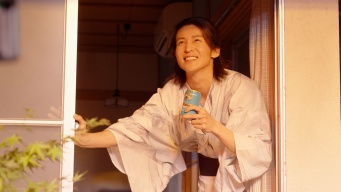 目黒蓮×内村光良　『晴れ風』新TVCM「本日、花火。」篇公開！　目黒「ビール好きの方もさらに喜んでいただけるような味わい」