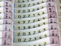 1等が当たれば5億円だけど……。働く女性が年末ジャンボ宝くじを買わない理由3つ！