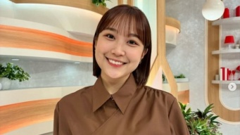 松岡朱里の公式インスタグラムより