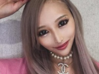 加藤紗里の公式インスタグラムより