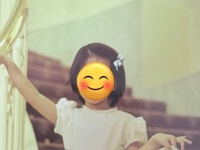 5歳の母と4歳娘、そっくりドレスで結婚式へ　受け継がれる愛...〝時を越えたオソロイ〟に11万人感動