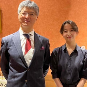 インスタグラム：Cocomi(@cocomi_553_official)より