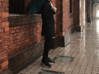 「2人の幼い子供を連れて、山手線駅で雨宿りしていた妊婦の私。そこで2人の男性に声をかけられて」（東京都・30代女性）