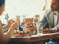 男性の性格は食事の仕方でわかる！あの癖に隠された彼の本性とは