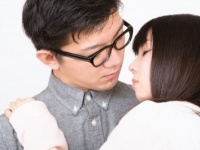 今してっ！　お家デートでキスする「絶好のタイミング」3つ