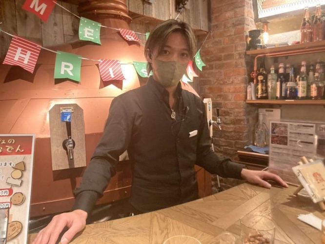 新宿エールの店長・深谷茶来羅さん