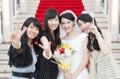 網タイツで出席!?　男性が結婚式でドン引きした「新婦の友人」6選