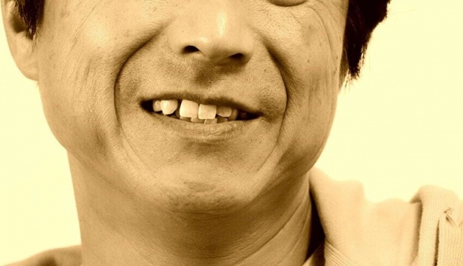 優しそうな男性が見ていた（画像はイメージ