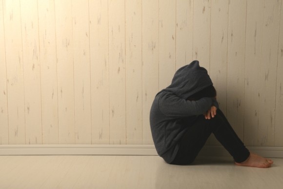 10代のうつ病が増加傾向。原因はゲームではなくSNSであるとする研究結果（カナダ研究）