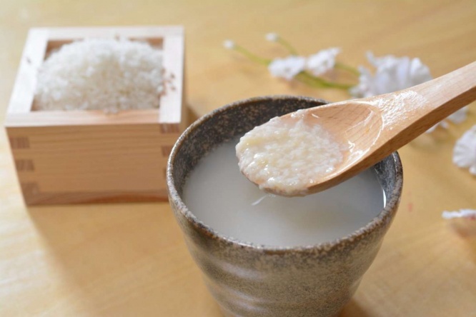 甘酒で保湿（画像はイメージ）