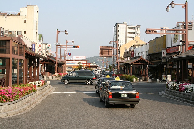 宮島口駅前