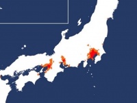 日本ってこんなに偏ってるんだ...！ 国内人口の半分が、色付きの地域に集中しちゃっているらしい