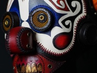 トライバルな要素に異文化や生物を融合させ新たなる文脈を作り上げたレザーマスクアート作品「Tribal Remix」