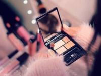 それ、ヤバない？　実は男性が「変だな」と思っているメイク6つ