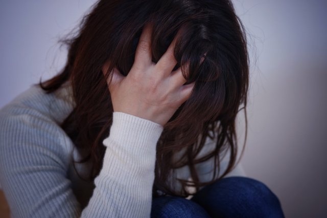 「2歳の娘を抱っこしてバスに乗ったら『あら、あなた』。見知らぬおばあさんに話しかけられて...」（東京都・40代女性）