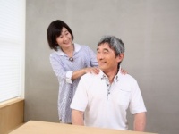 妻のオナラに動じない夫……　既婚者が「熟年夫婦化してる」と思う瞬間4