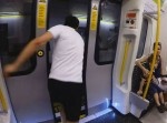 人と地下鉄どっちが早い？　ロンドンで電車と競争するチャレンジをした男