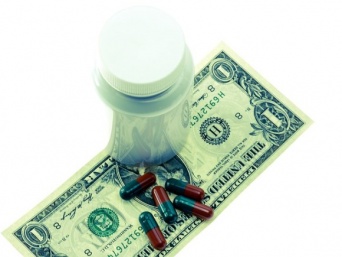アメリカでは毎年53万世帯が破産している。そのほとんどが医療費と病気が原因（米研究）