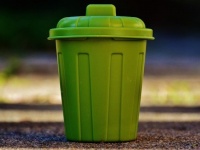 【心理テスト】どうしても捨てられない物は？　「あなたがハマりやすいダメ男」