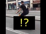 これで動くのか！？　“◯◯”をタイヤ代わりにした自転車がロンドンの街を爆走中