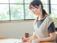 苦手だった文章執筆が得意になる「自問自答」とは（＊画像はイメージです）