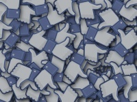 将来の大きな報酬より目先の小さな報酬を優先。フェイスブック依存症の人は衝動的に意思決定する傾向（米研究）