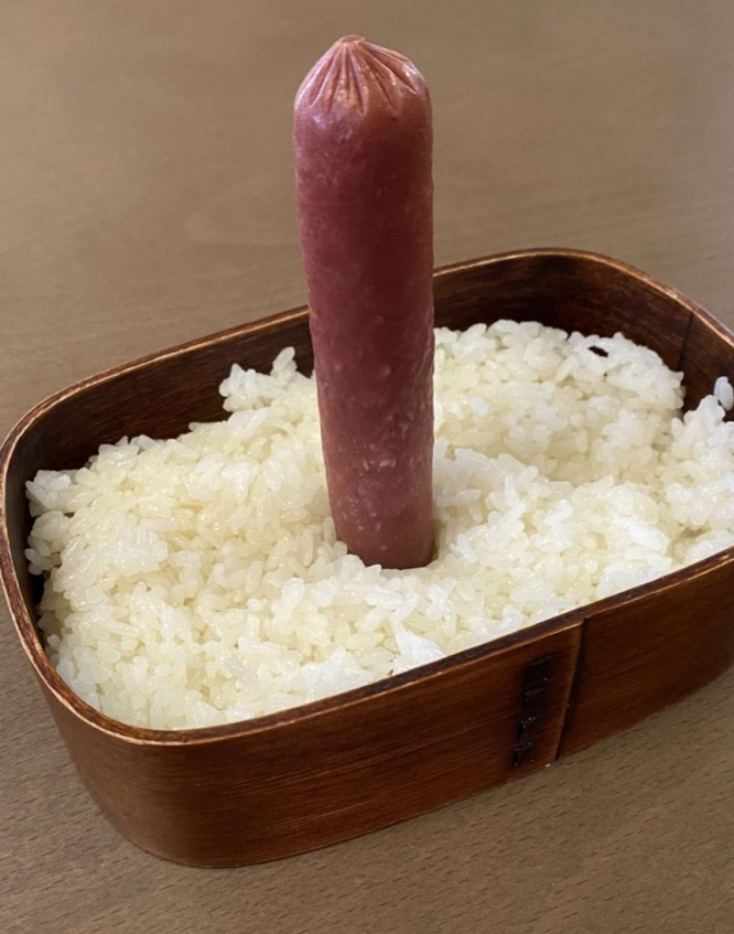 日の丸弁当じゃなかった!
