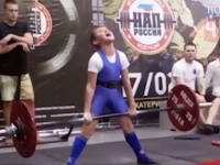 11歳で100kgのデッドリフトに成功したロシアの最強少年