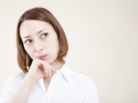 マジありえないから！　会社でおかしいと思った女子の服装＆身だしなみ8