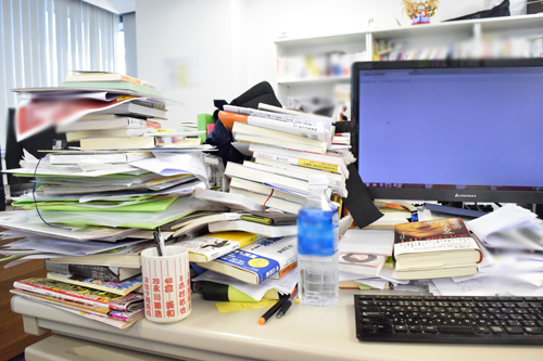 デスクの上を片づけて気づいた、「余裕」を持つことで得られる豊かさについて