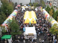 神田の街でカレーを食べ比べ！「神田カレーグランプリ2015」