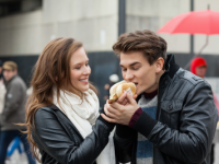 「おしゃべり」VS「聞き上手」女子が付き合いたいのは●●！