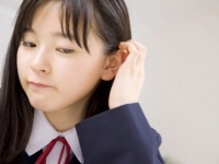 ついに“生理”がキター！　「初潮のお祝い」、自分の子どもにしてあげたい？⇒「NO：●％」！