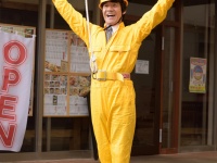 ミル姉さん、大嵐浩太郎、宇宙人総理・・・コント職人・内村光良の才能が爆発！『金メダル男』が公開中