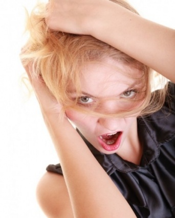 幹事にクレーム入れたいレベル!!　女子が合コンで「二度と顔を見たくない！」と思った男性の特徴4！