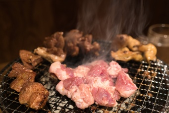 牛角「食べ放題」で21人の集団食中毒発生　店舗は営業禁止に　冬に増える「ノロウイルス食中毒」の注意すべき点とは…