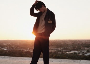 フェンディ　初のジャパンメンズブランドアンバサダーに目黒蓮を起用！　目黒は「言葉では言い表せないほど胸がいっぱい」