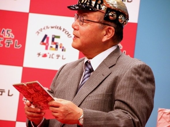 キャップをかぶった上田社長