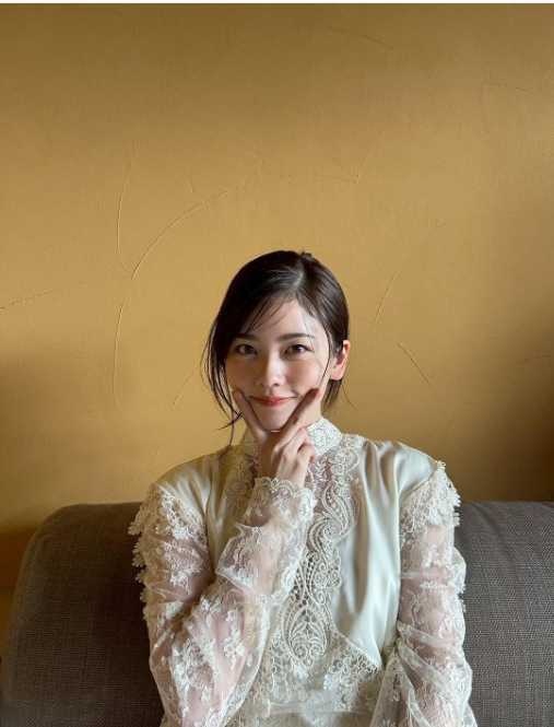 Instagram:小芝風花(@fuka_koshiba_official)より