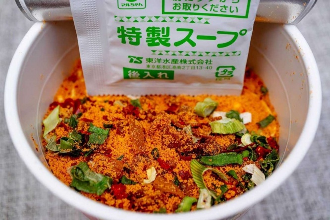 別添袋とスープ粉末