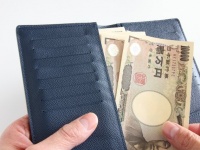 結局、お金なのね...