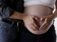 男性は「結婚⇒出産の順番を守りたい」or「反対でもいい」？⇒約7割の男性が選んだのは……。
