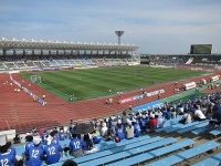 ホームスタジアムの鳴門総合運動公園陸上競技場（Waka77さん撮影、Wikimedia Commonsより）