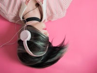 元気で勇ましいヒロイック音楽が、思考力に刺激や活力を与えるという研究結果（ノルウェー研究）