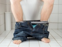 トイレで●●するな！　同棲する彼氏が犯した、許せない「ルール違反」4