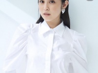 久慈暁子さんがモデル復帰！　オフショット姿に「めっちゃ綺麗」「オトナの魅力」と大絶賛の声
